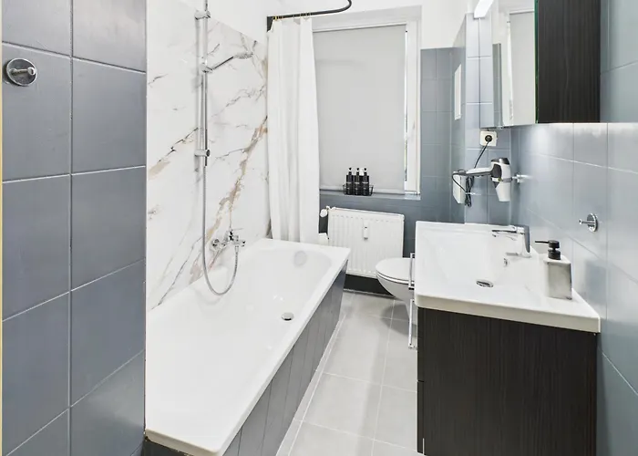 Loft & Living 2 Am Geiseltalsee Wlan Netflix Parkplatz Lägenhet